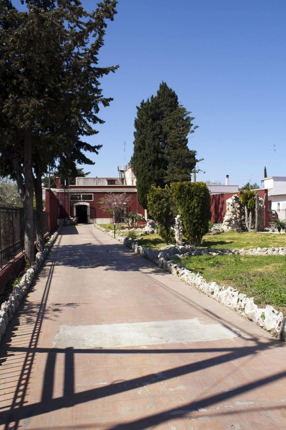 Simpson - Aeroporto Di Bari - Affittacamere Ngoại thất bức ảnh